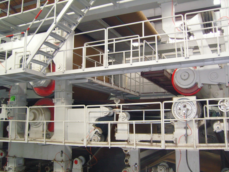 2007年12月7日，富陽正華成功出紙